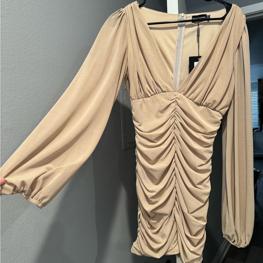 Pretty little thing dress size US4-6